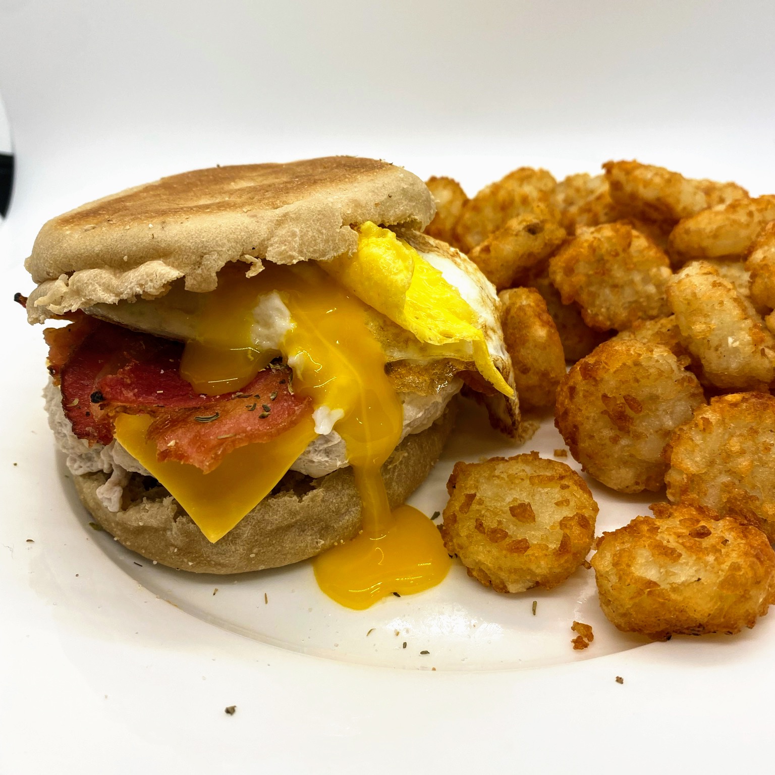 Breakfast Burger with Tots