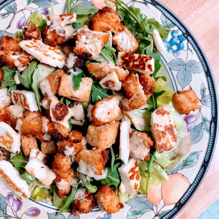 Halloumi and Crispy Chicken Salad -image