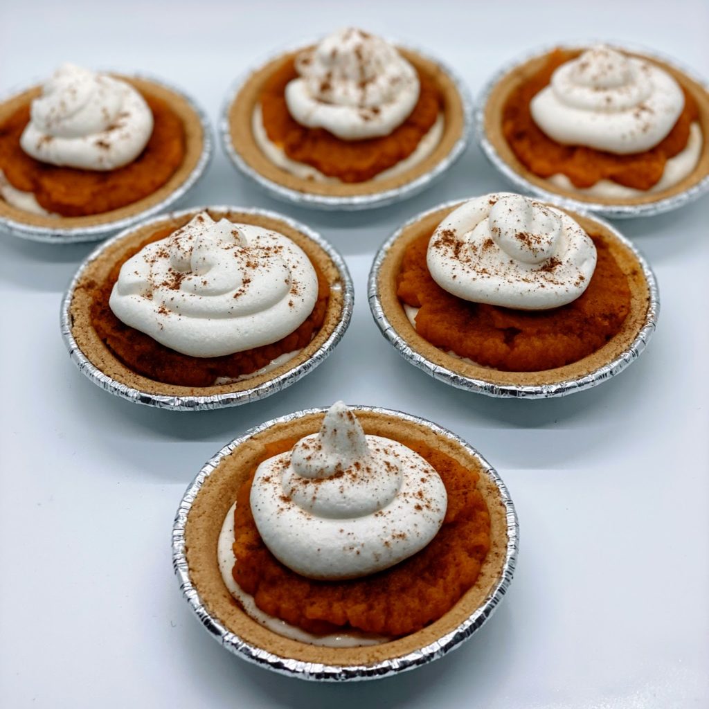 mini pumpkin pie cheesecakes