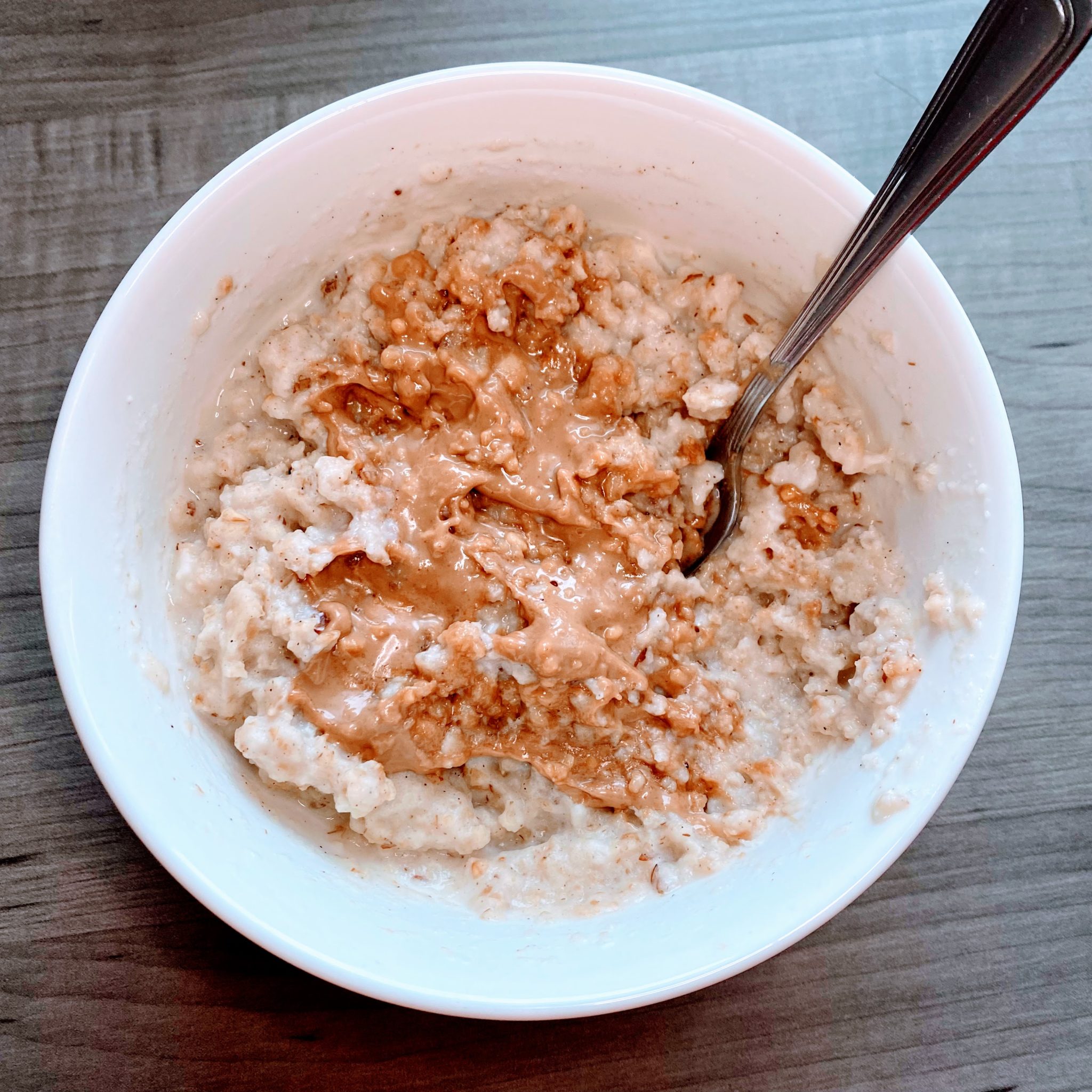 HighProtein Egg White Oatmeal (Quick & Easy)